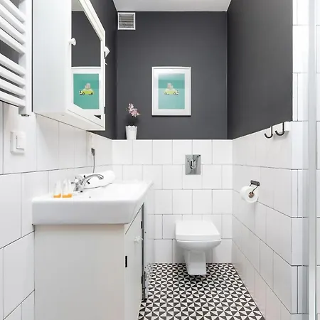 Premium Ludwinowska By Renters Apartment *