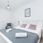 Premium Ludwinowska By Renters Cracovie
