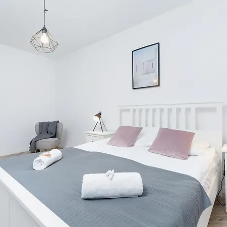 Premium Ludwinowska By Renters 크라쿠프