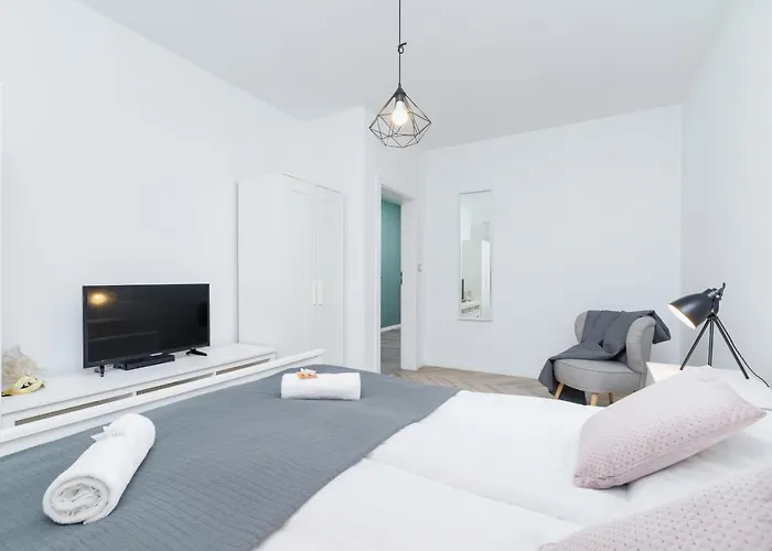 Premium Ludwinowska By Renters * كراكوفيا